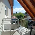 Au Fil Du Bonheur *
